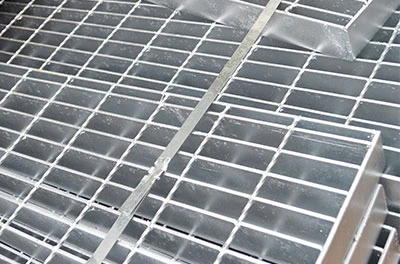 25×3 25×5 30×3 Hot Dip Galvanized Serrated Welded Steel I Bar Grating Mesh