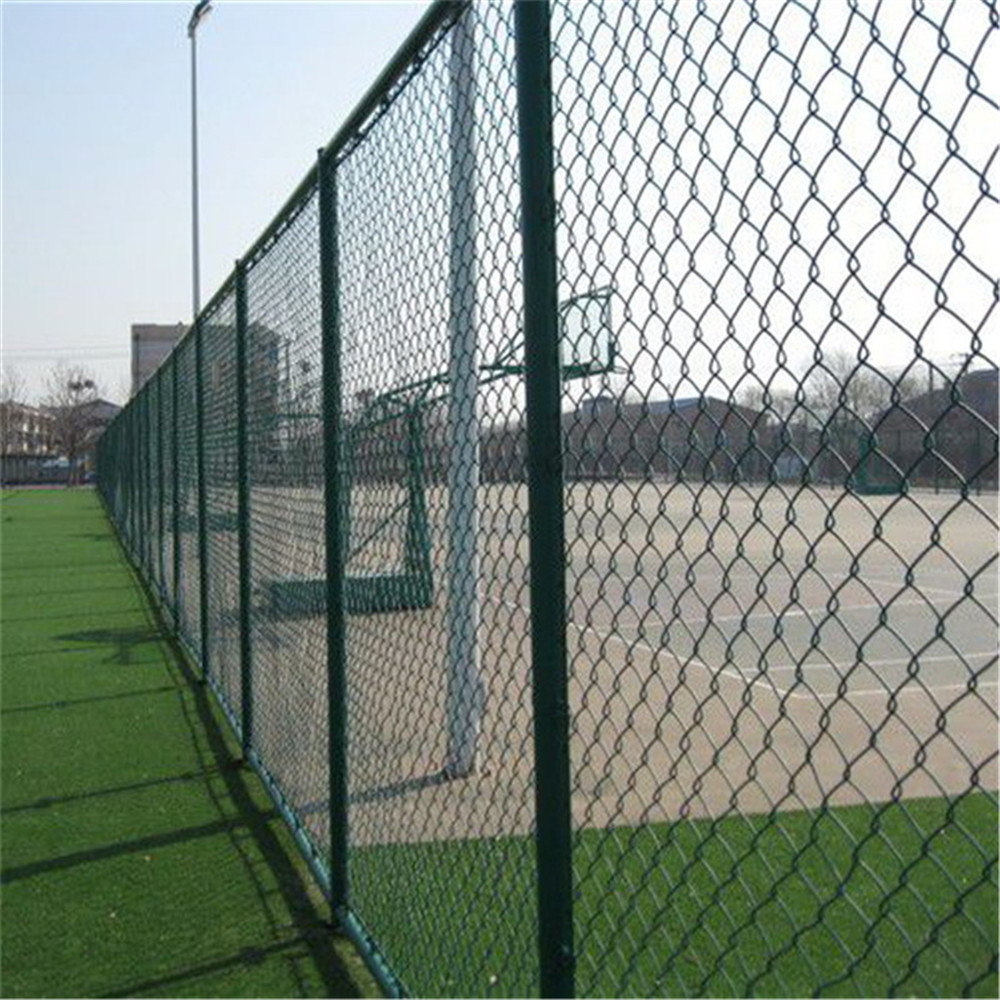 Looking for a Durable, Secure, Galvanized Chain Link Fence?