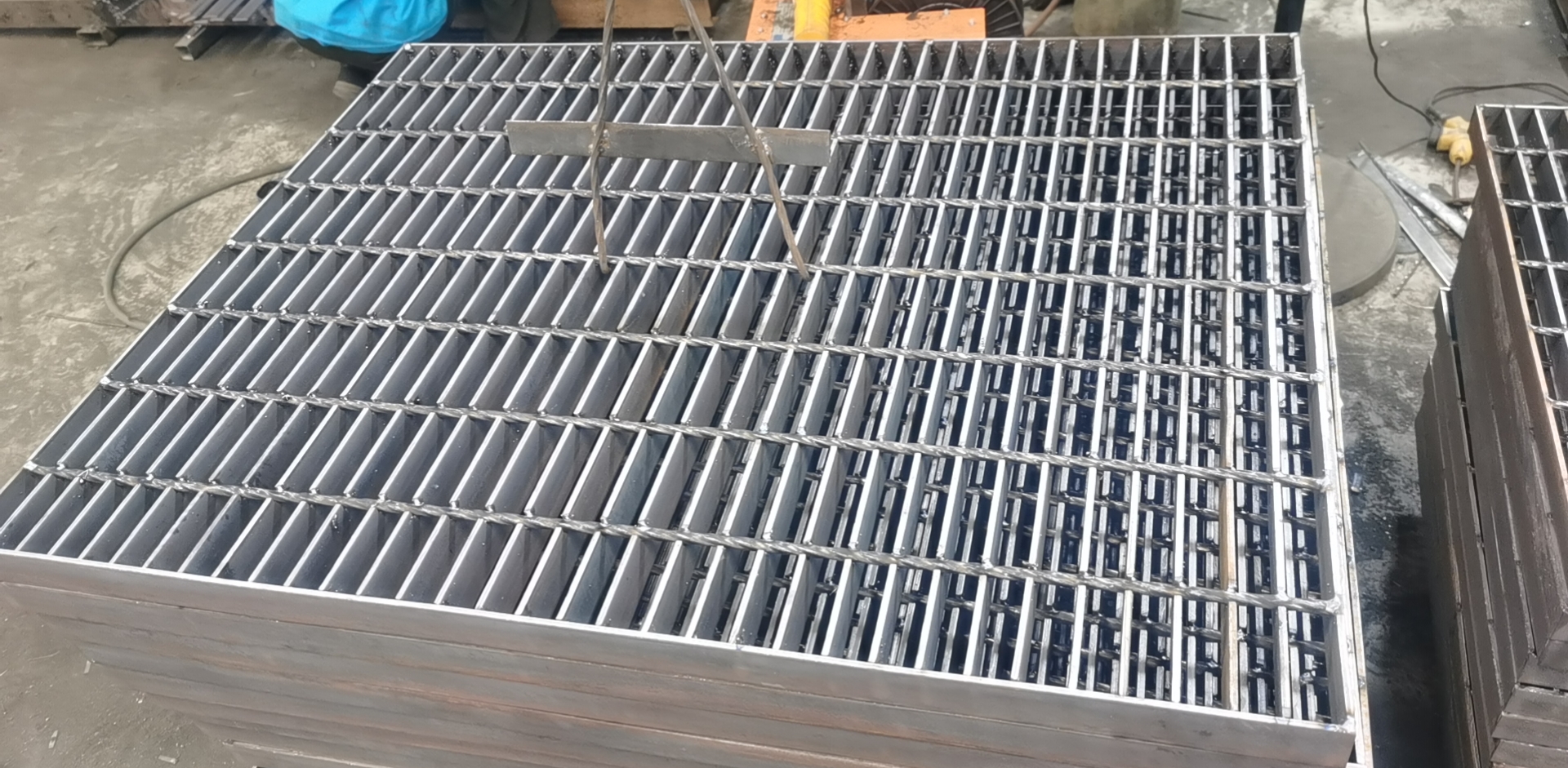 Heavy Duty Yard Gully - Durable Industrial Drainage Solutions for Harsh Environments